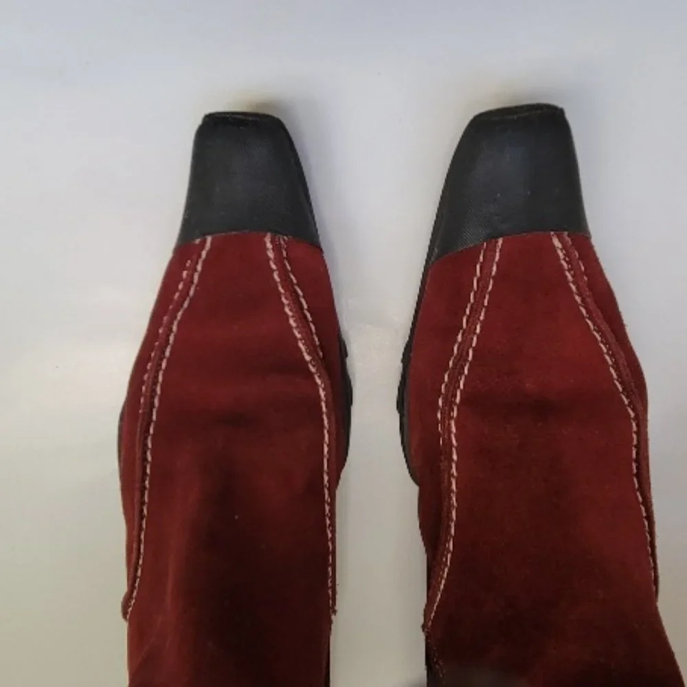 WOMENS TALL SUEDE BOOTS SIZE  38 1/2" USED - Picture 4 of 16